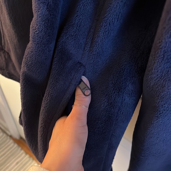 Columbia University of Michigan Women’s Fleece Jacket EUC - Picture 8 of 8